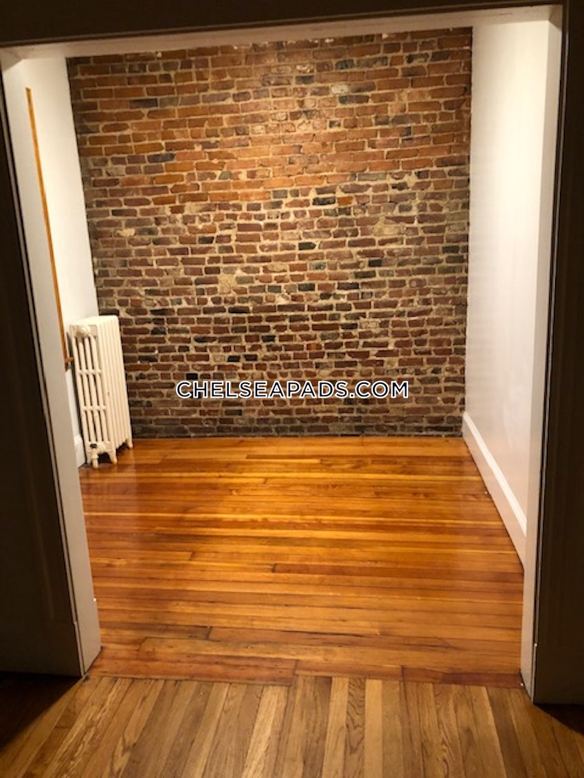 CHELSEA - 2 Beds, 1 Bath - Image 34