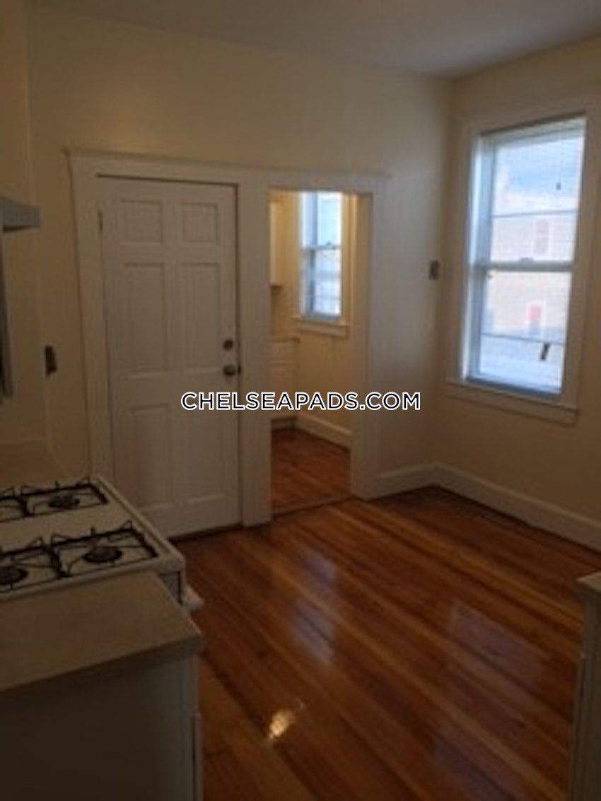 CHELSEA - 3 Beds, 1 Bath - Image 1