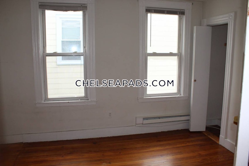 CHELSEA - 2 Beds, 1 Bath - Image 3