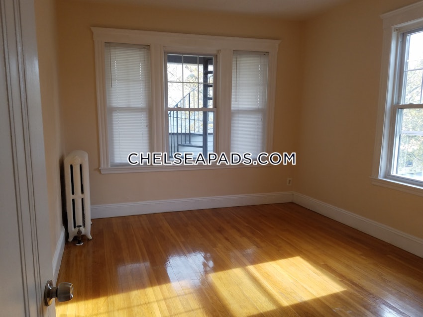 CHELSEA - 3 Beds, 1 Bath - Image 4