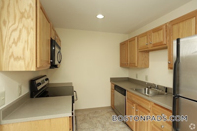 Danvers Apartment for rent 3 Bedrooms 2 Baths - $3,400