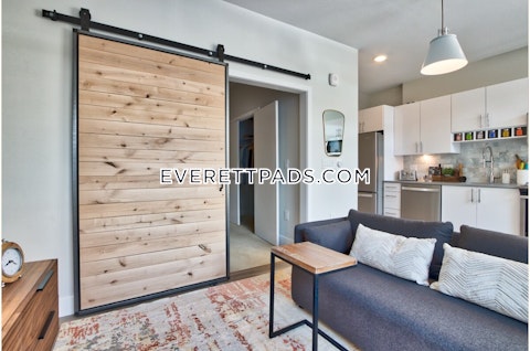 Revere Beach Pkwy Everett photo 27