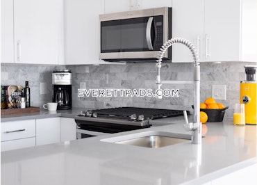 Revere Beach Pkwy Everett