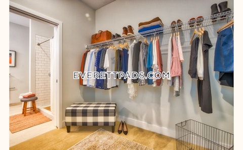 Revere Beach Pkwy Everett photo 23