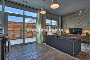 Revere Beach Pkwy Everett