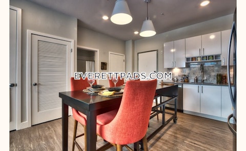 Revere Beach Pkwy Everett photo 19