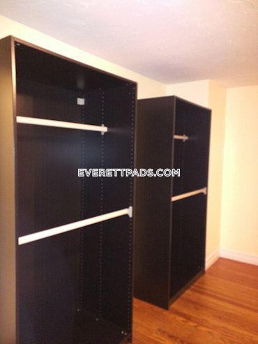 Everett - 5 Beds, 2 Baths