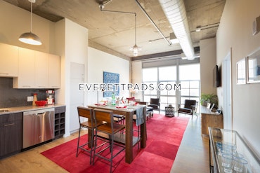 Charlton St. Everett