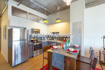 Charlton St. Everett