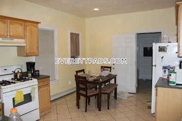 Everett - 5 Beds, 2 Baths