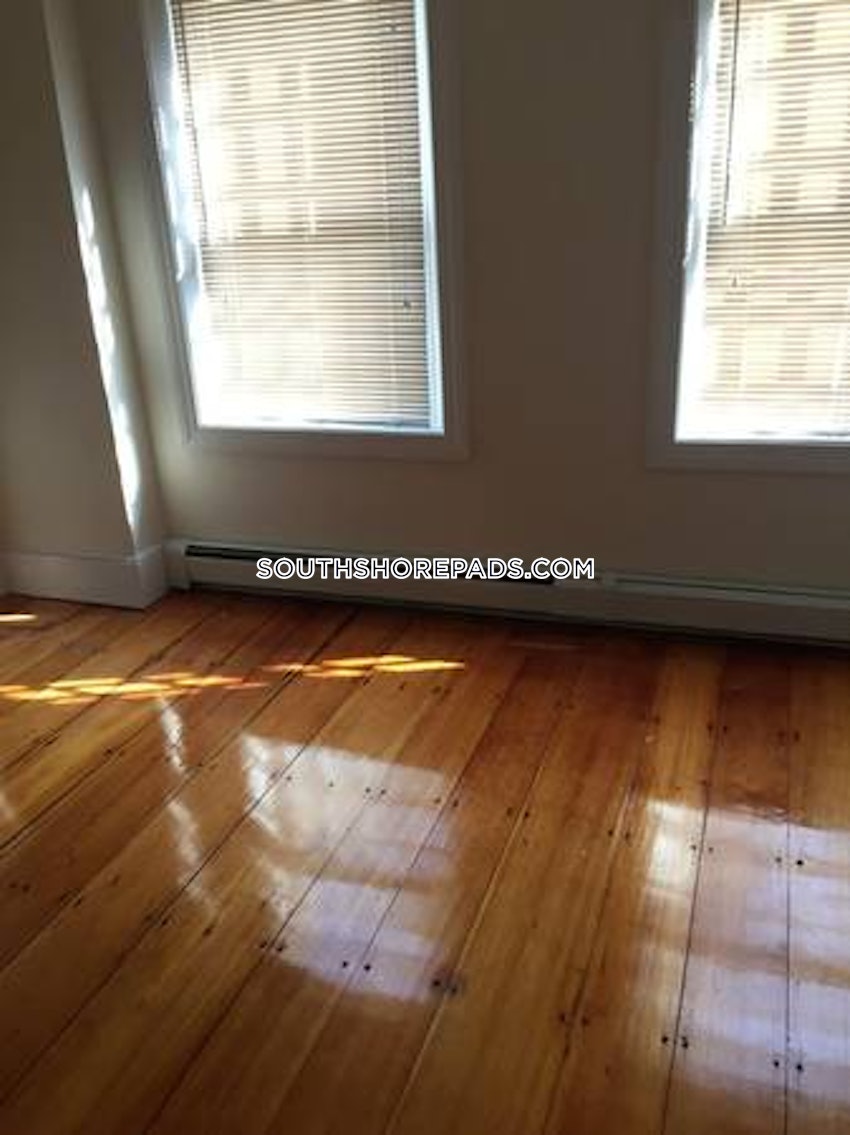 HINGHAM - 2 Beds, 1 Bath - Image 8