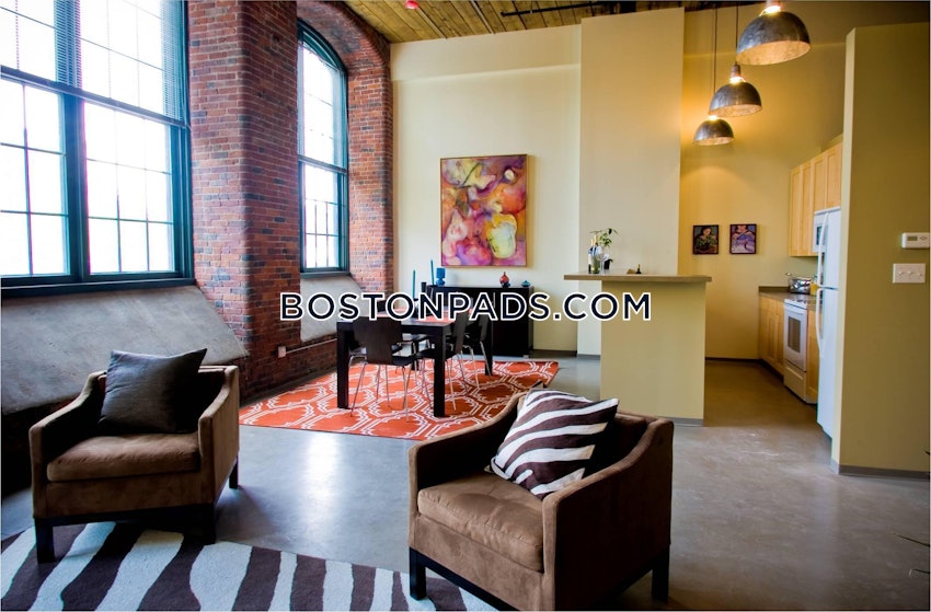 LAWRENCE - 1 Bed, 1.5 Baths - Image 4