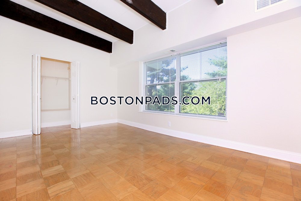 The Commons at Windsor Gardens Photo 57