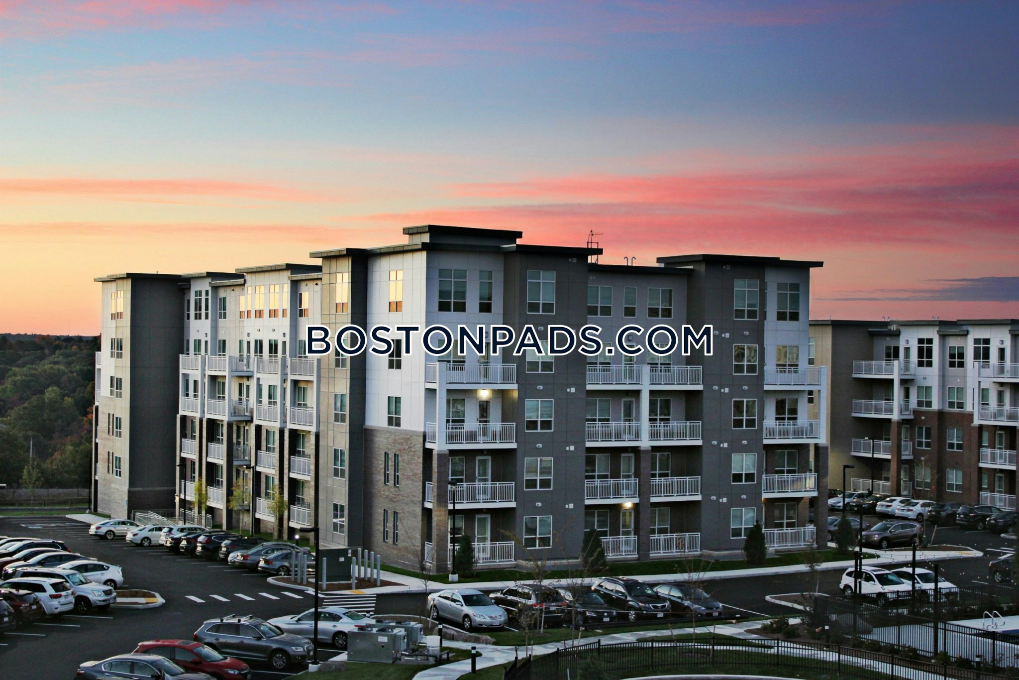 Elevation Apartments at Crown Colony Photo 24