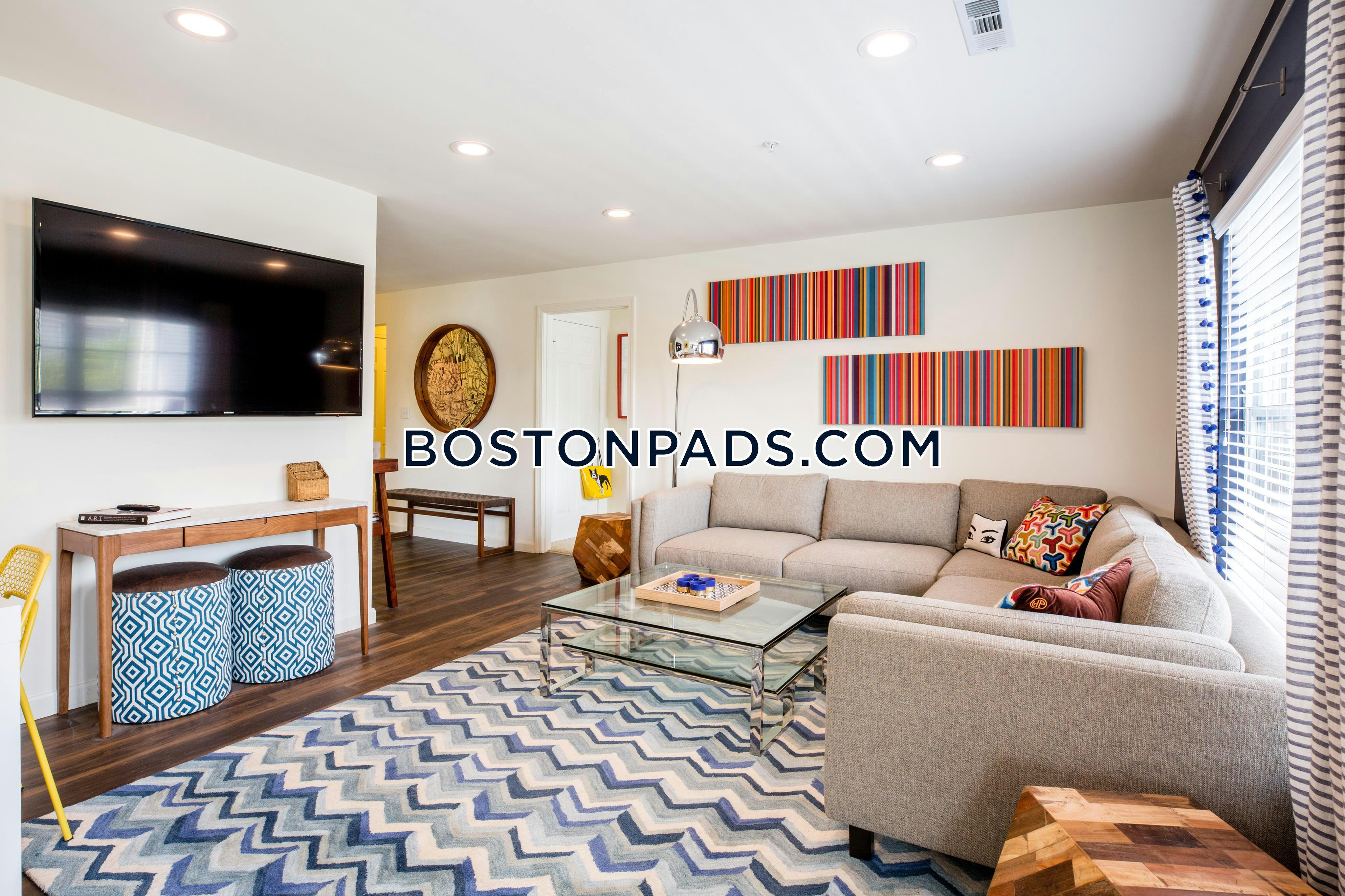 Residences at Stevens Pond Photo 12