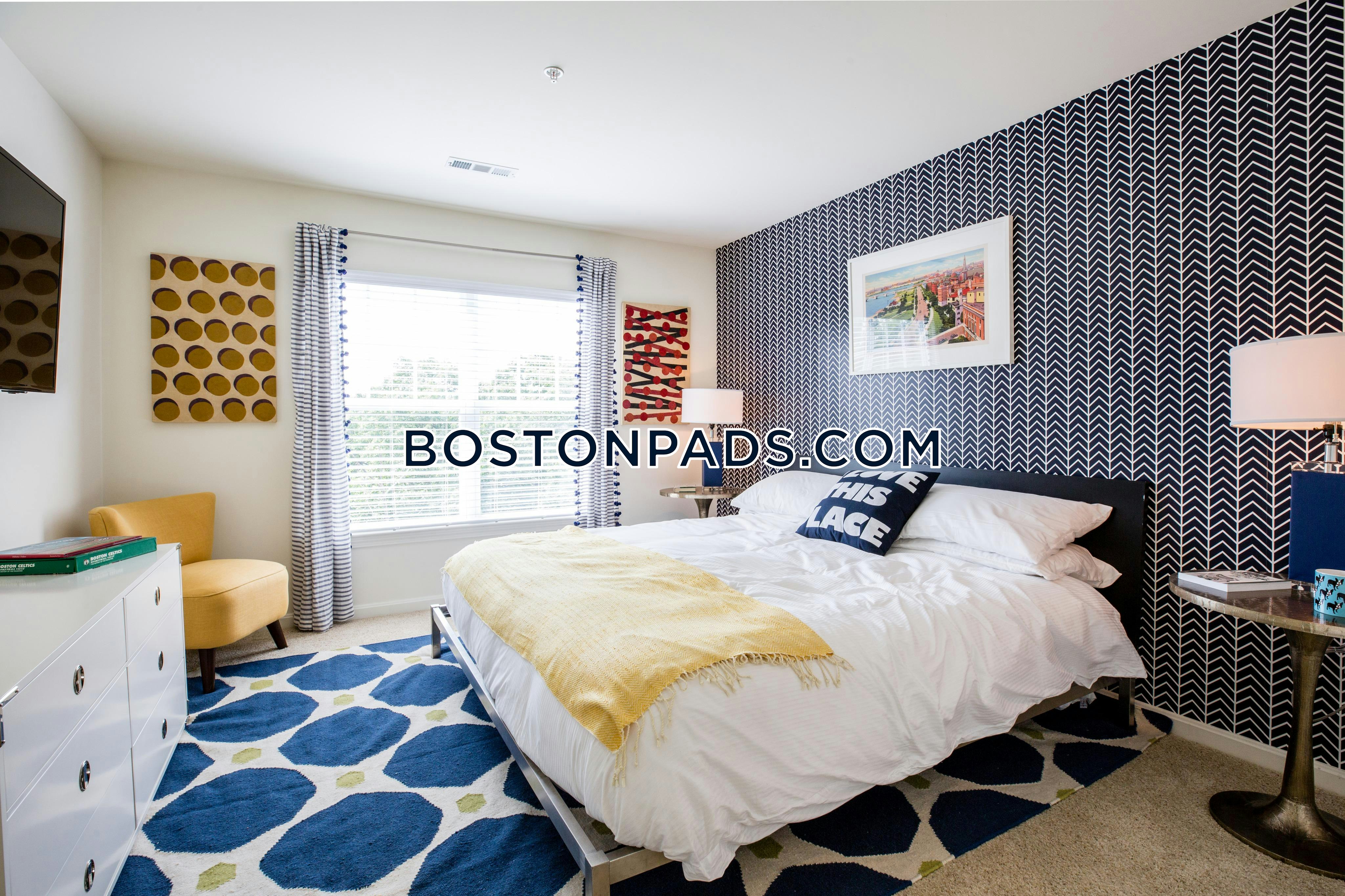 Residences at Stevens Pond Photo 5