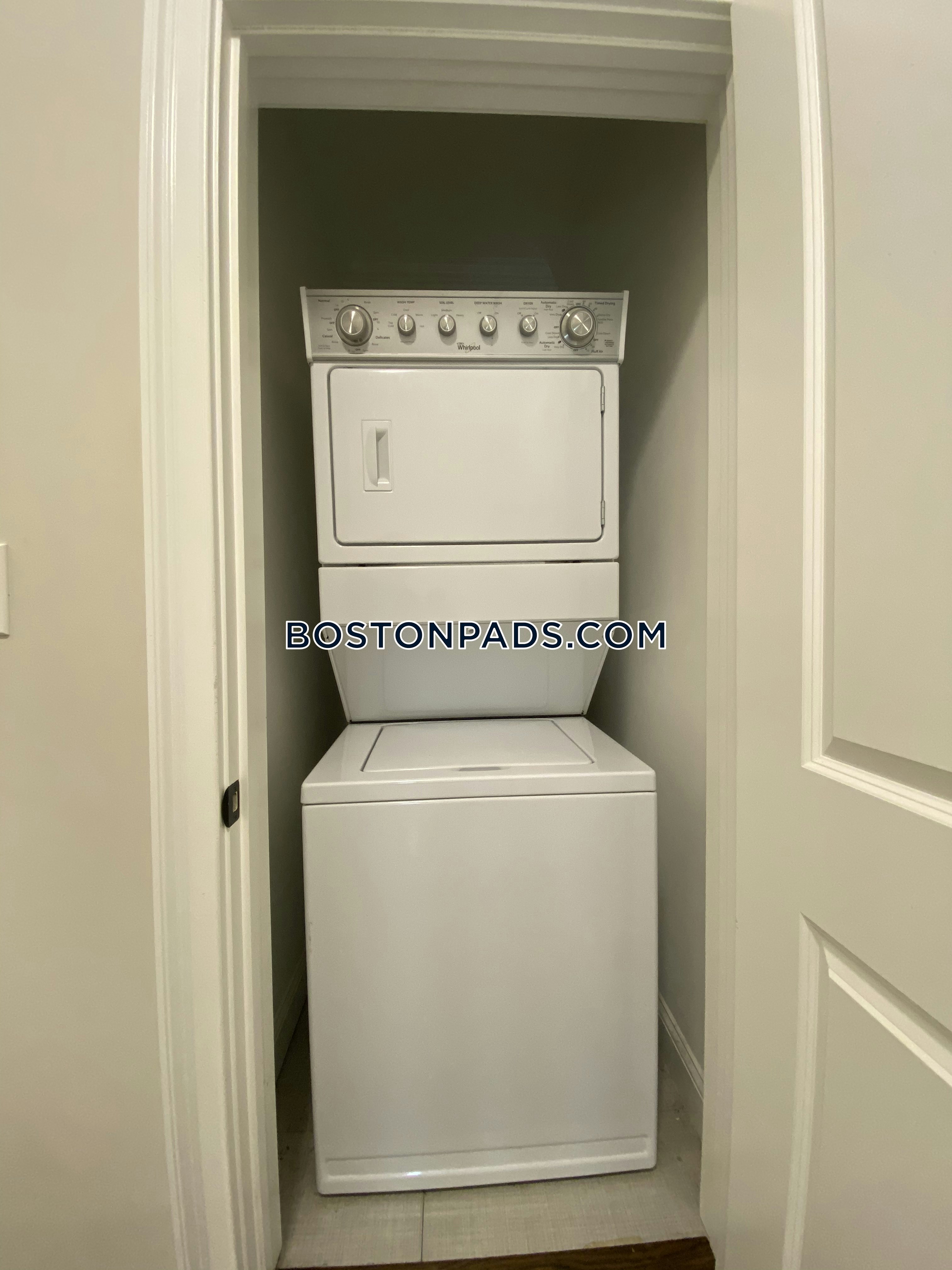 The Point at Green District Photo 38