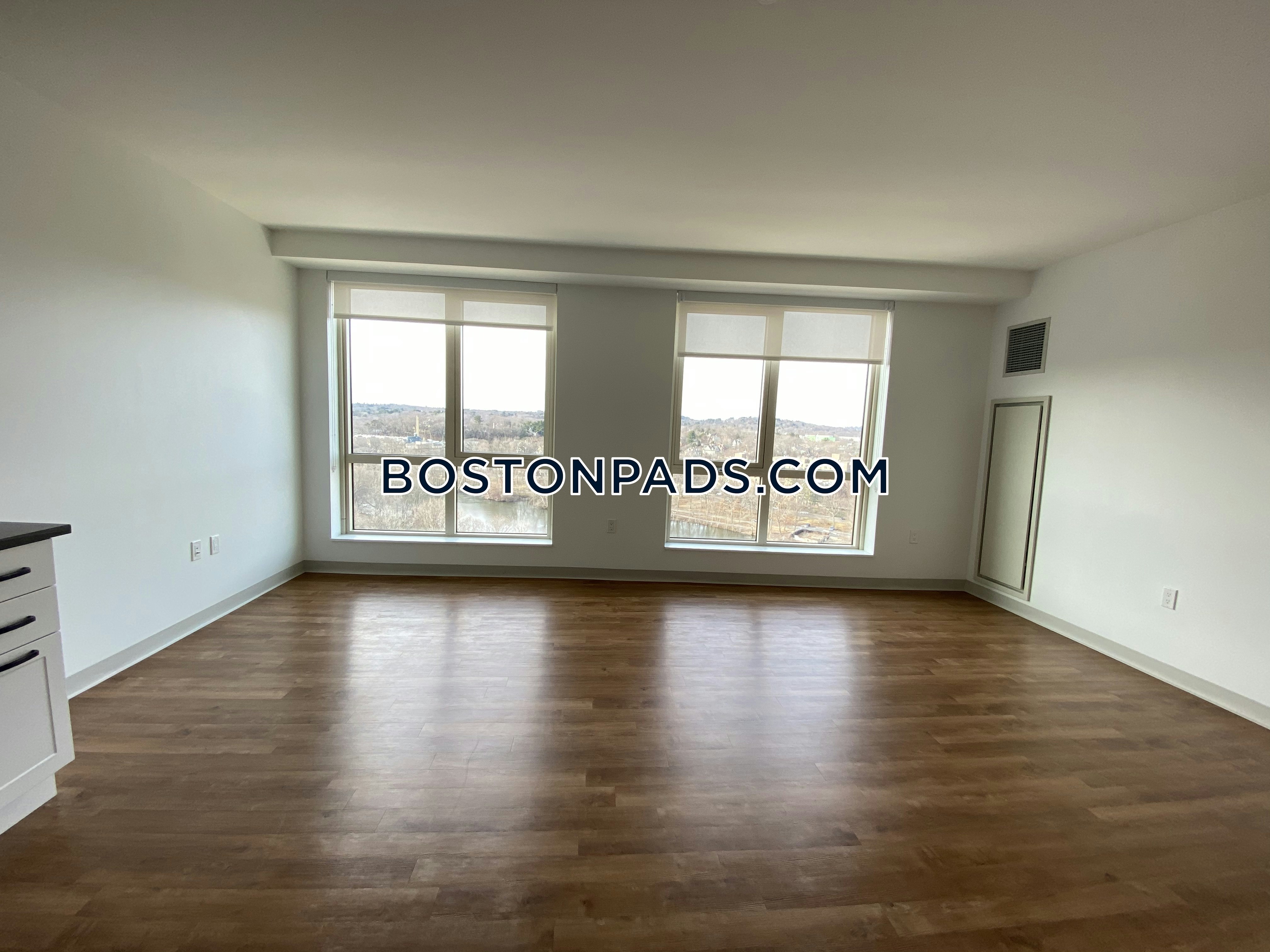 101 South Huntington Ave. Photo 51