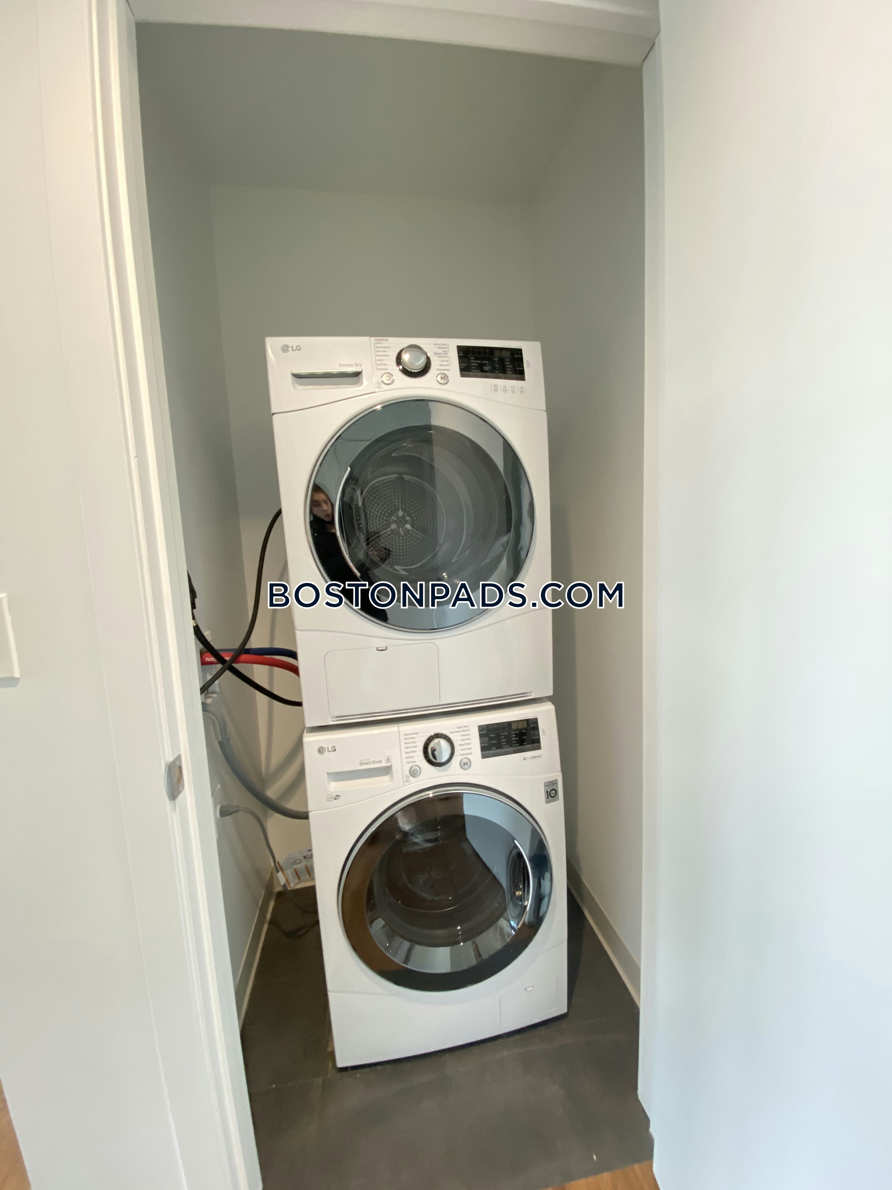 101 South Huntington Ave. Photo 103