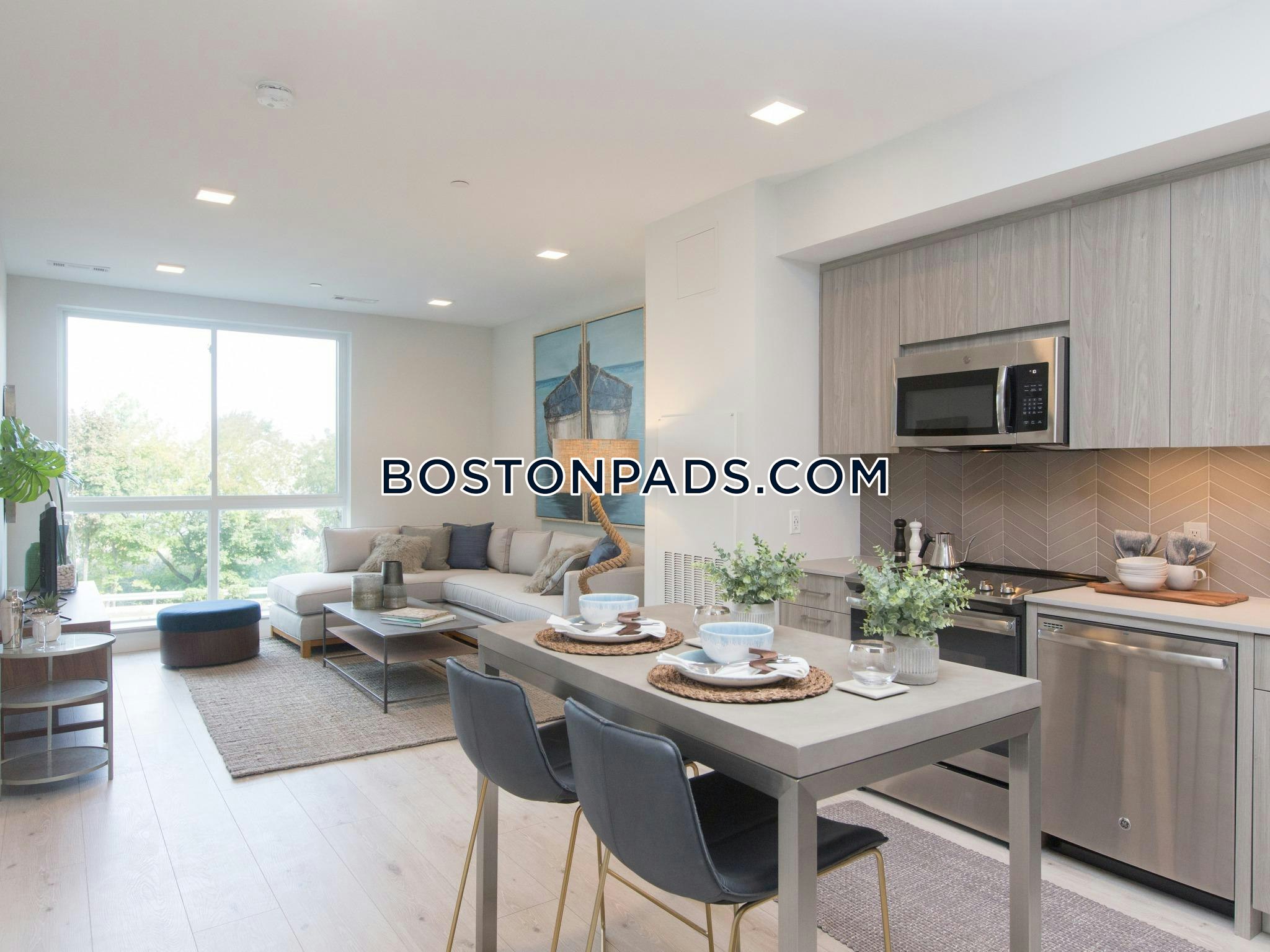 One Beachmont Photo 7