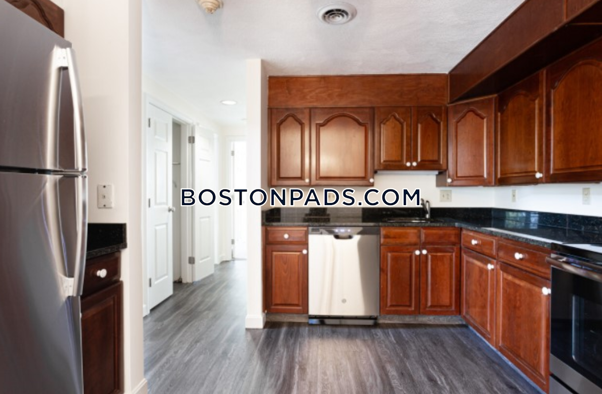 Briar Glen Village Photo 1