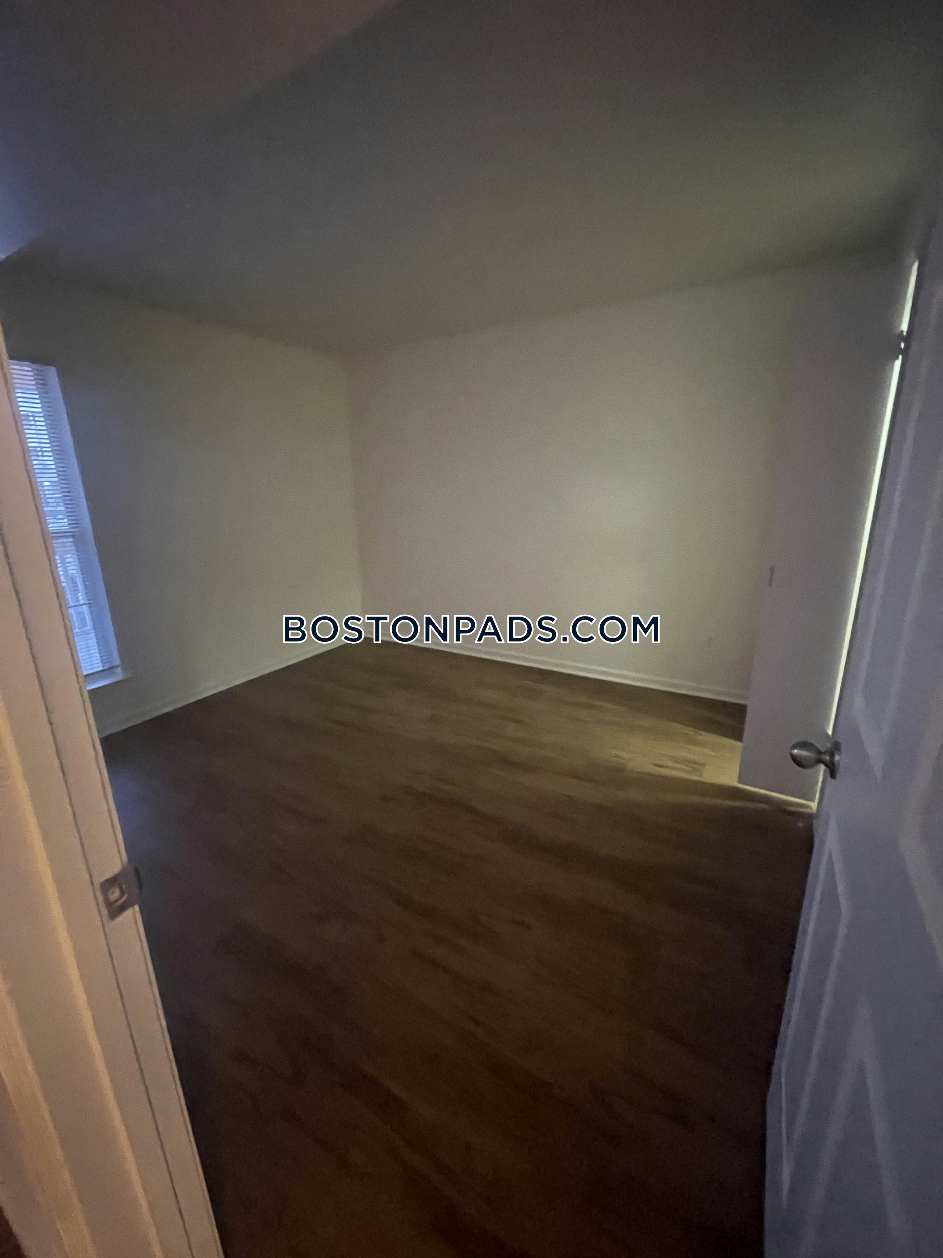 Lincoln Heights Apartments Photo 10