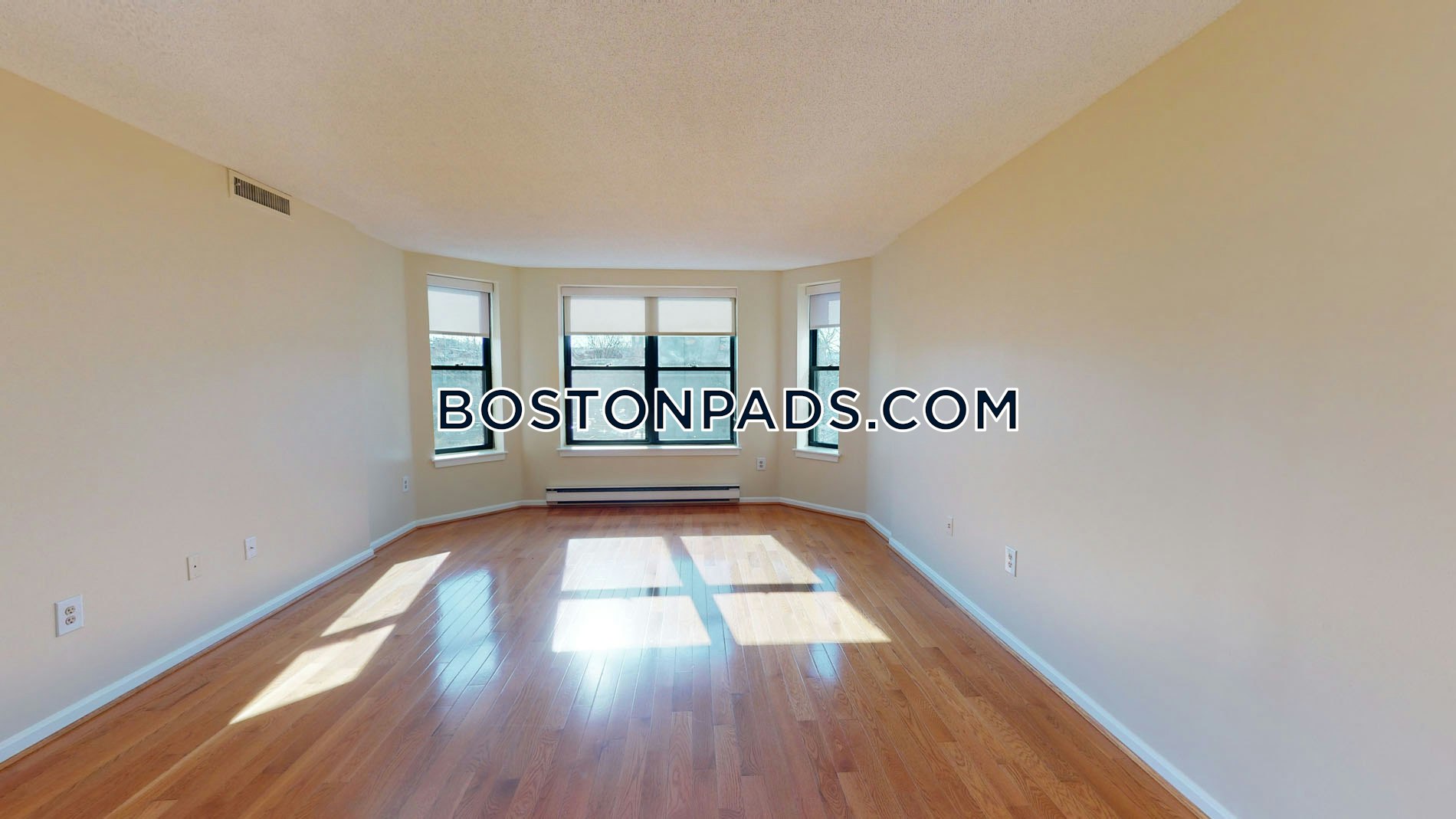 Garrison Square Photo 14