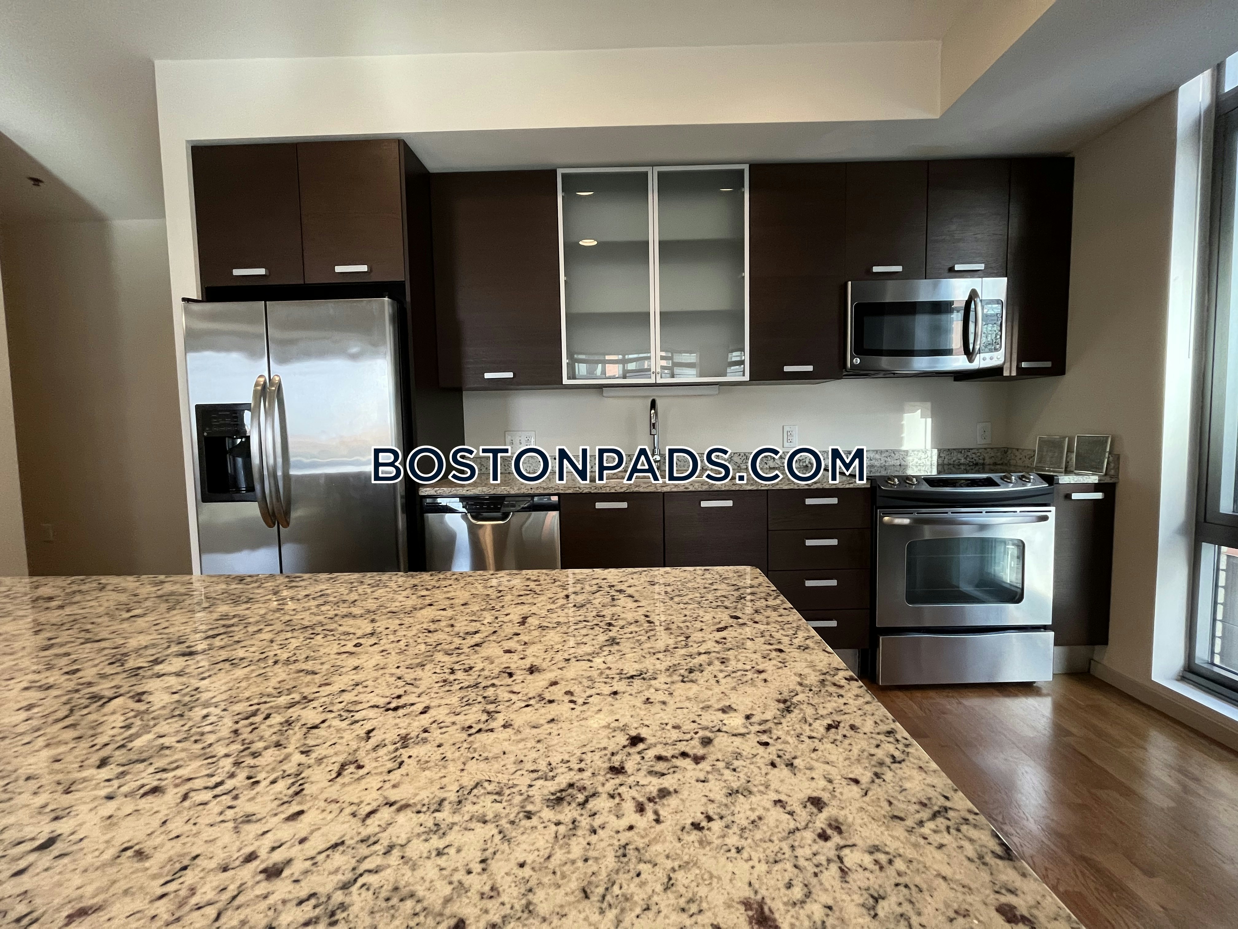 The Victor by Windsor Photo 24