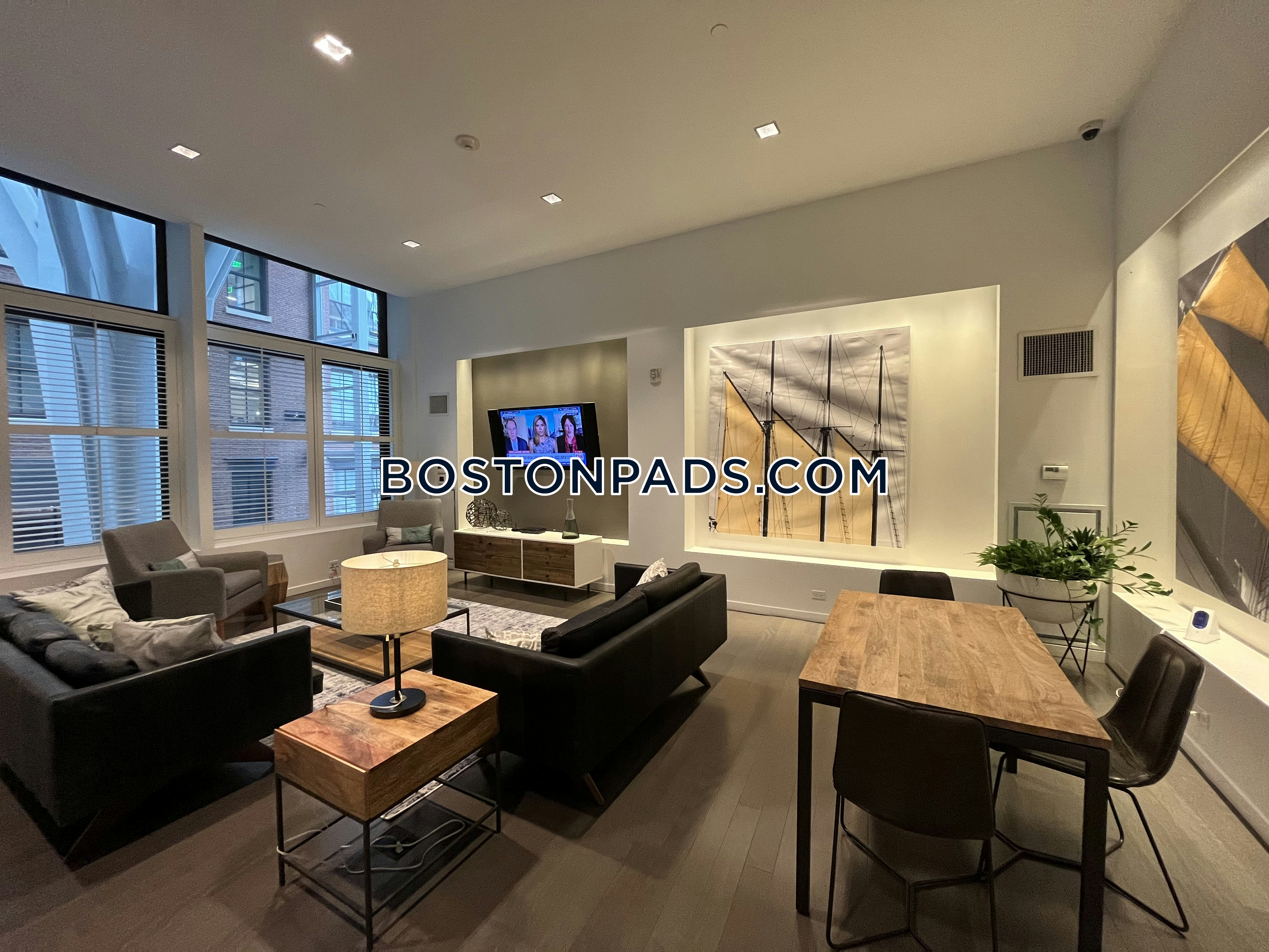 The Lofts at Atlantic Wharf Photo 6