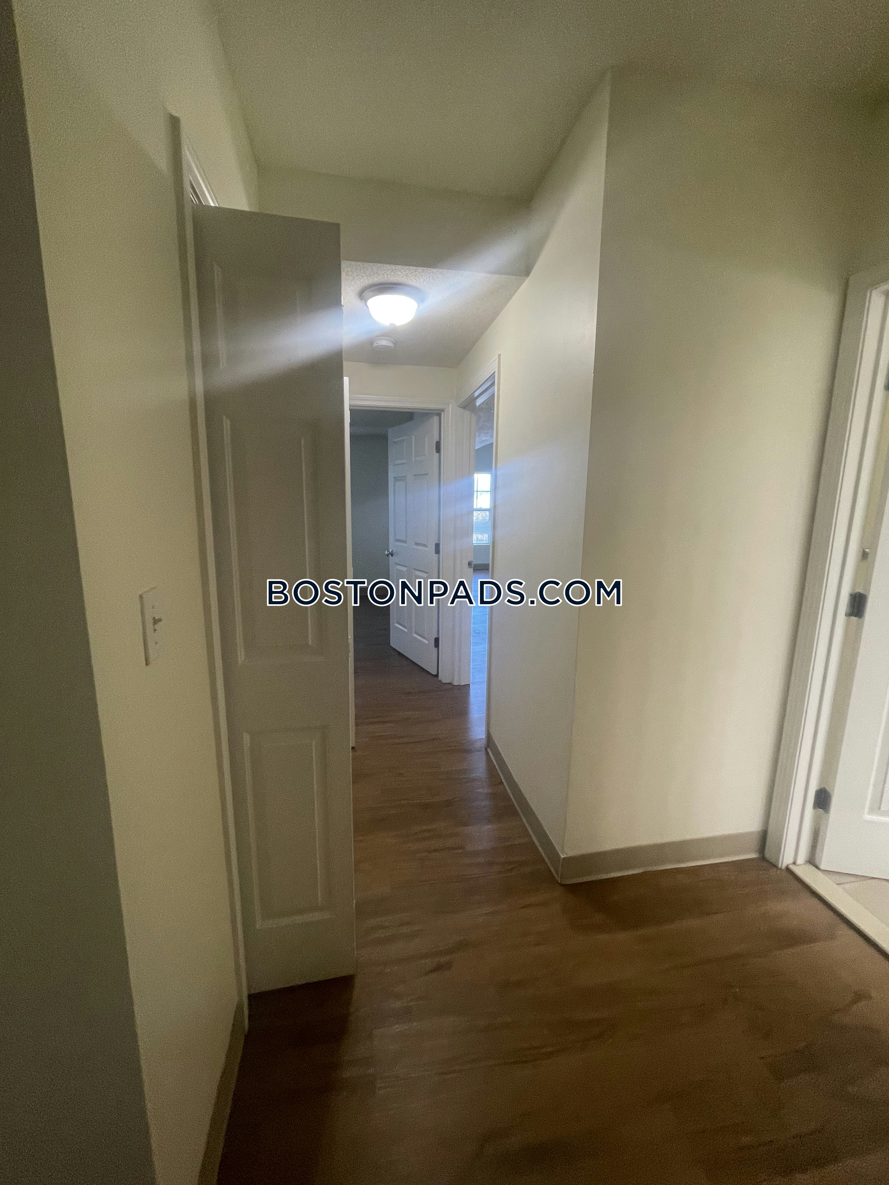Rosecliff Apartments Photo 39