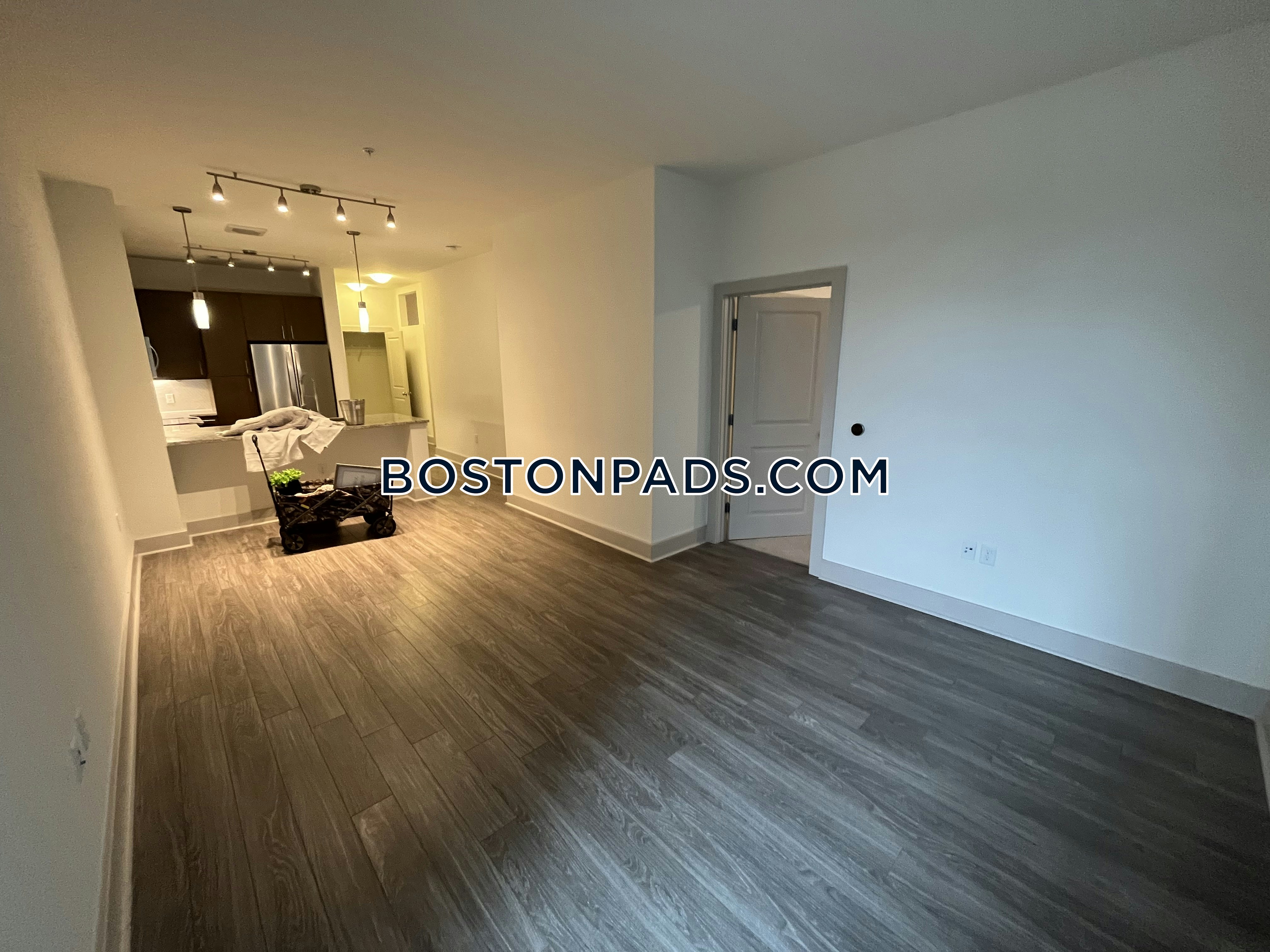 Luxe at Alewife Photo 4