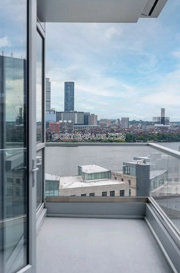 One 65 Main Photo 16