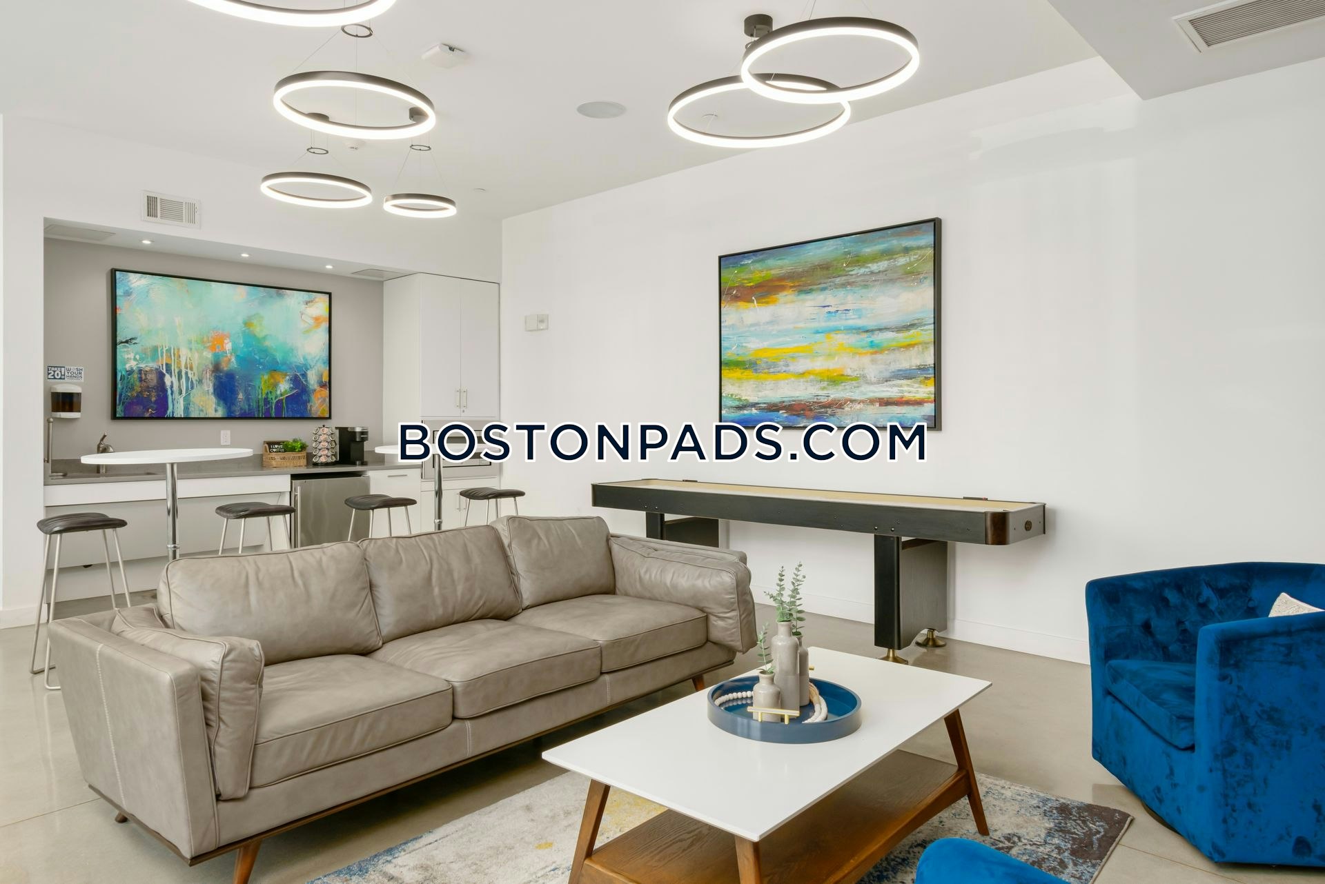 The Flats at 131 Photo 11