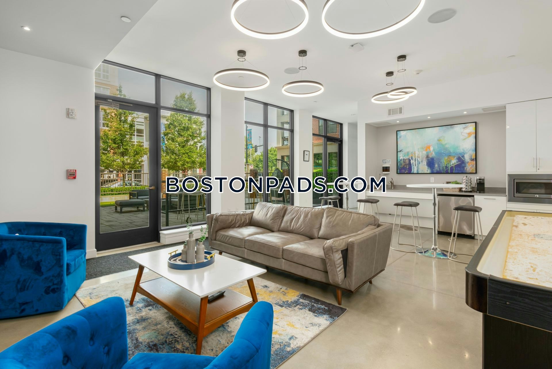 The Flats at 131 Photo 9