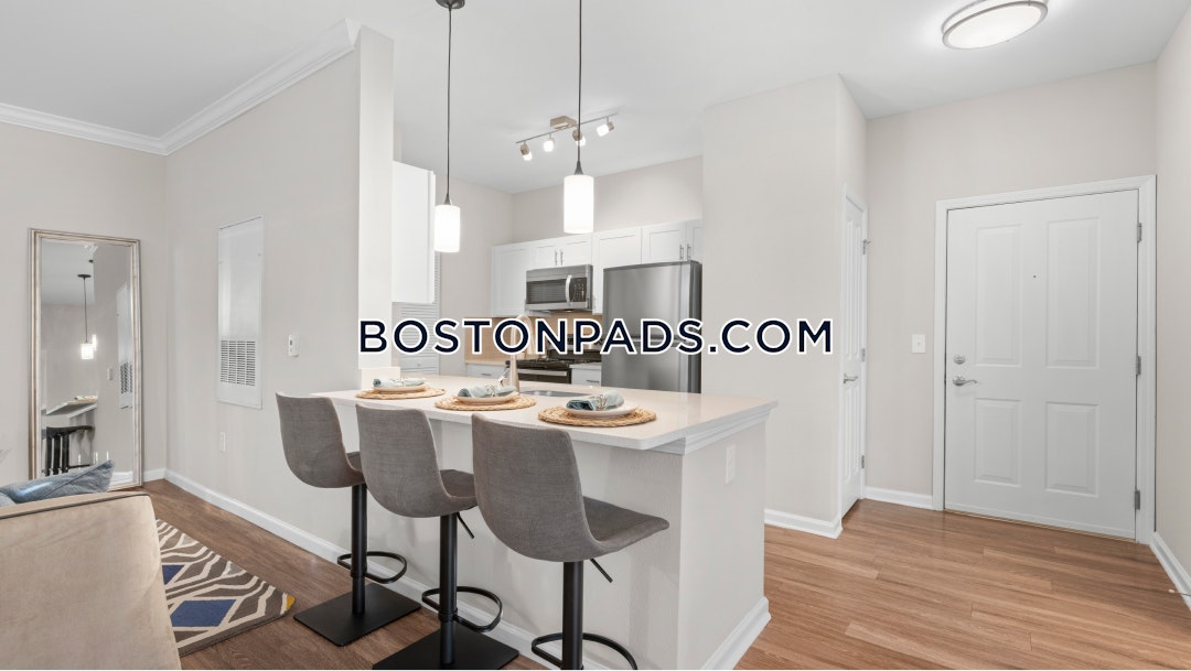 Jefferson at Dedham Station Photo 36