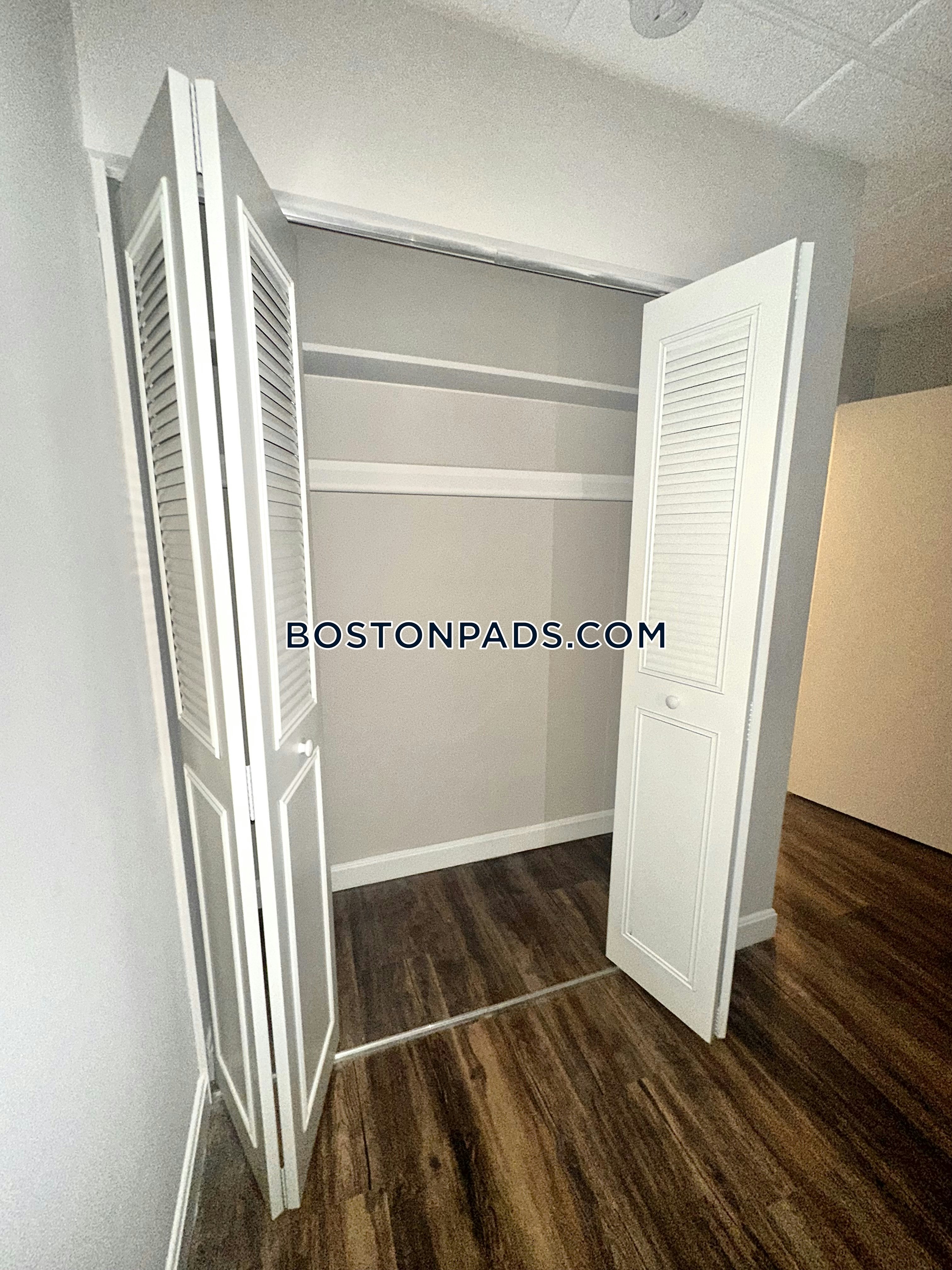 Eagle Rock Apartments at MetroWest Photo 87