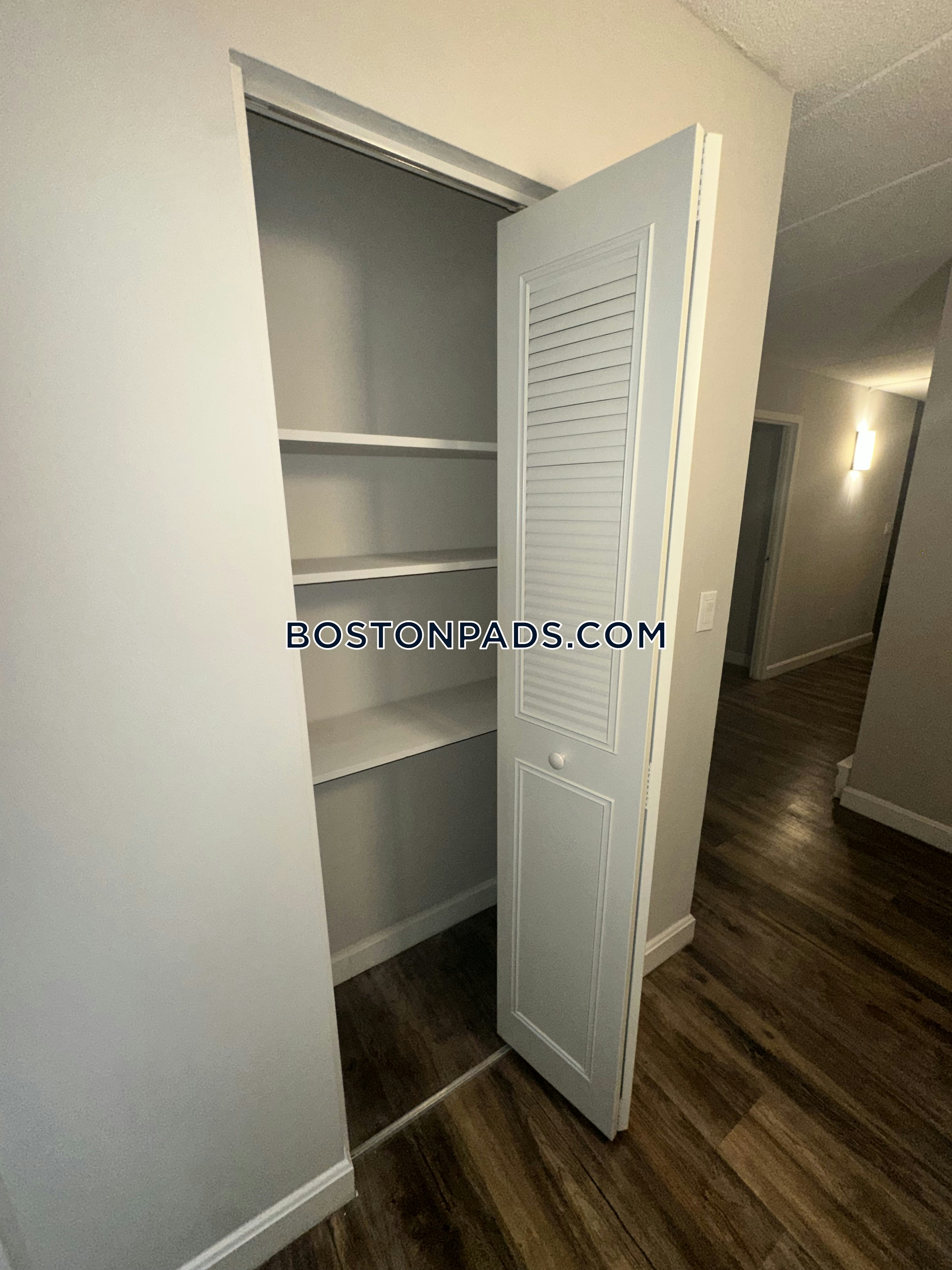 Eagle Rock Apartments at MetroWest Photo 91