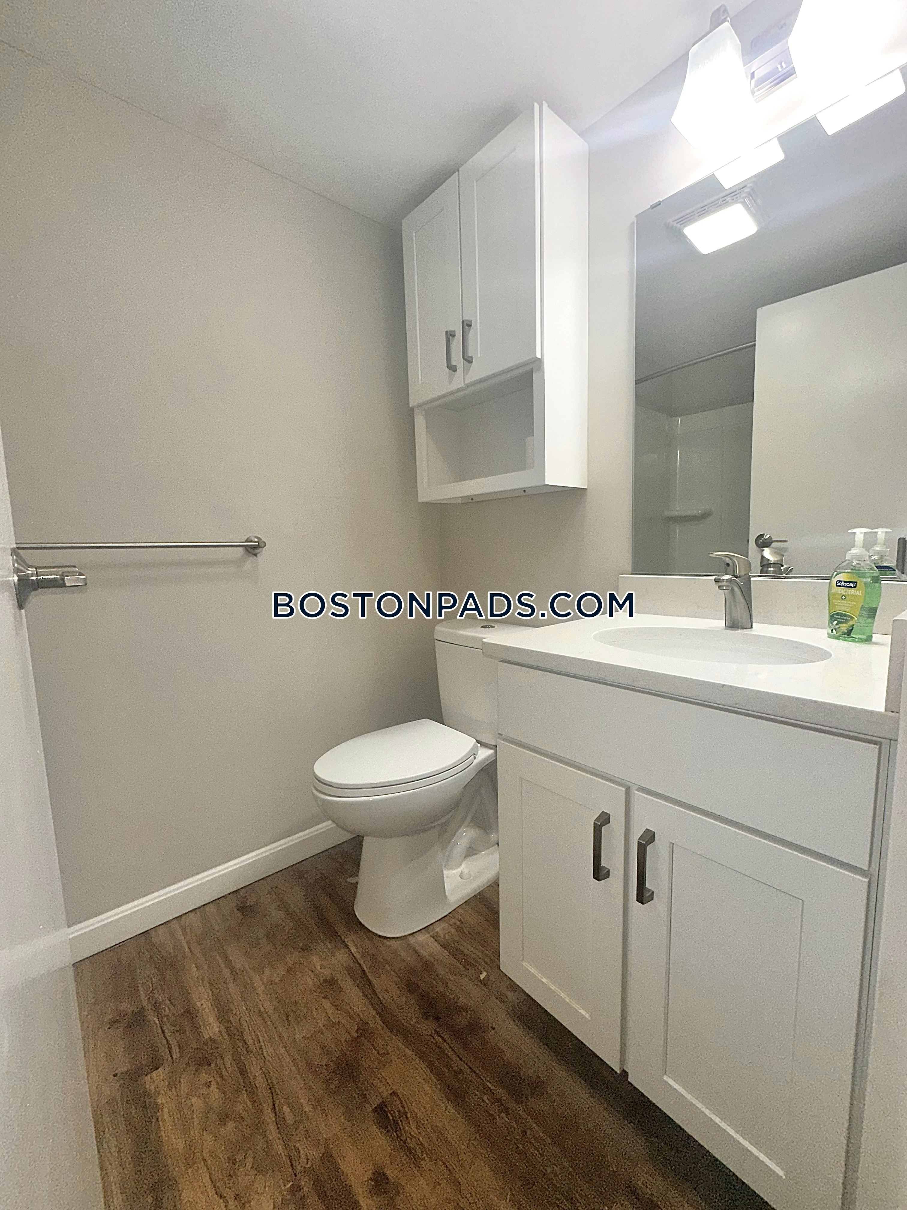 Eagle Rock Apartments at MetroWest Photo 105