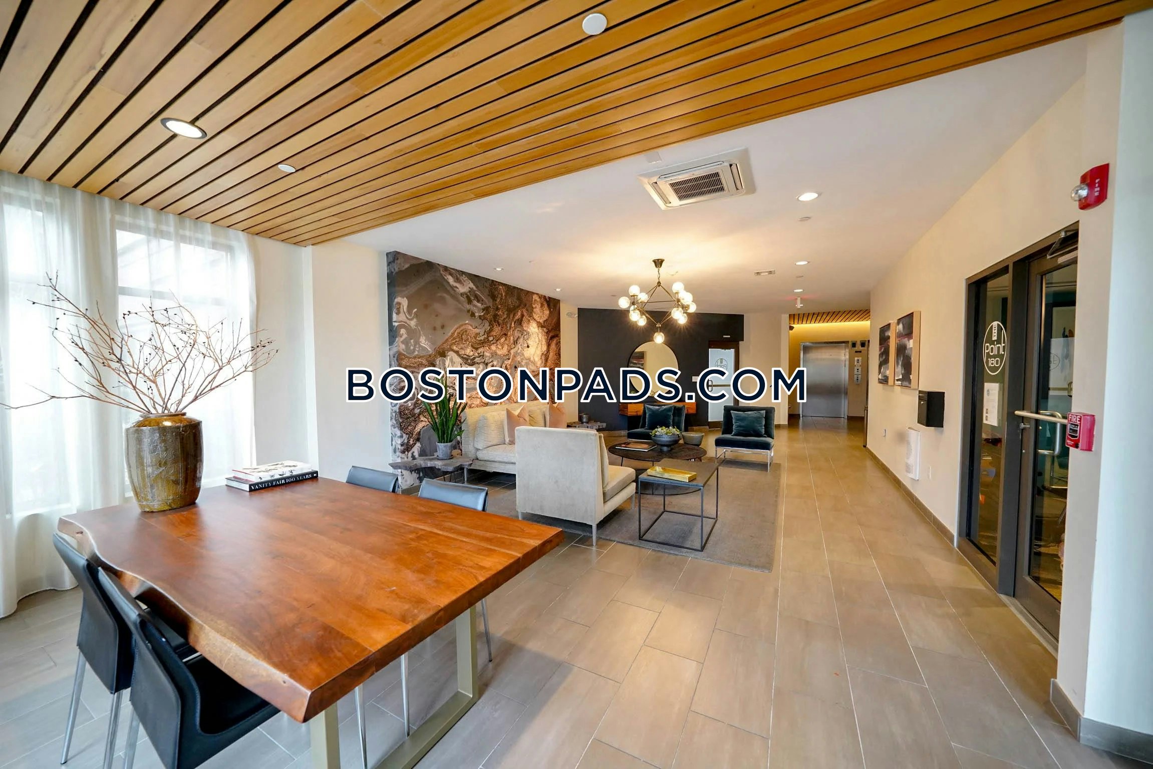 Point at 180 Photo 35