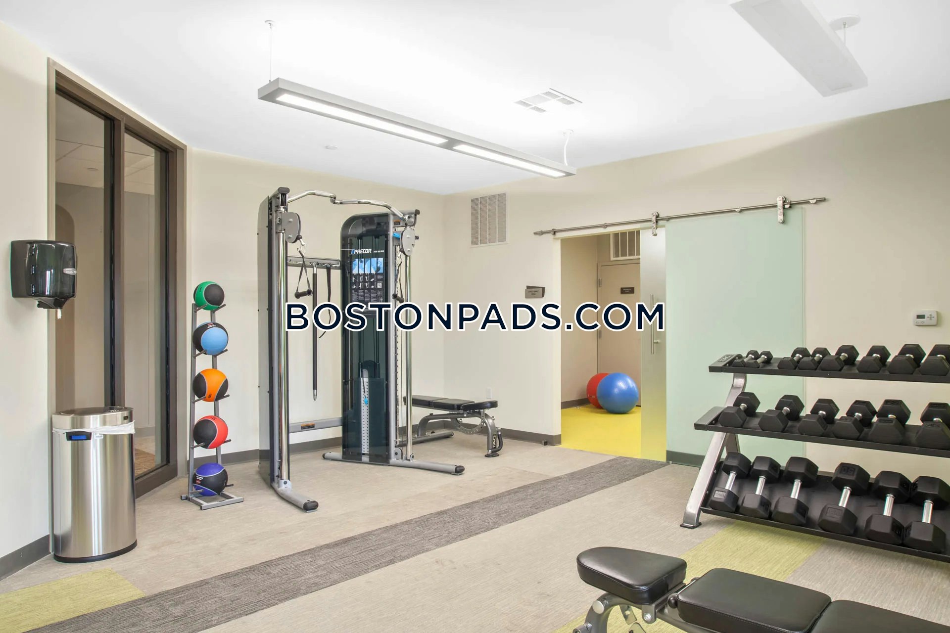 Point at 180 Photo 10