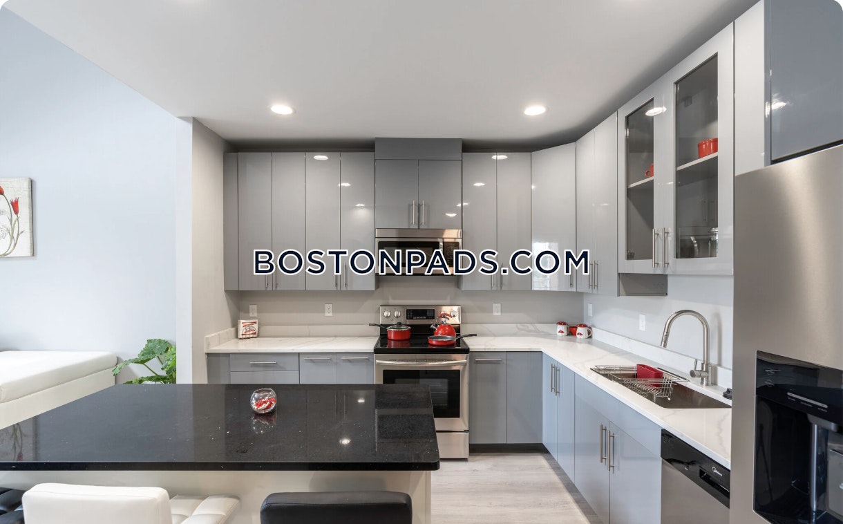 Taj Estates of Randolph Photo 25