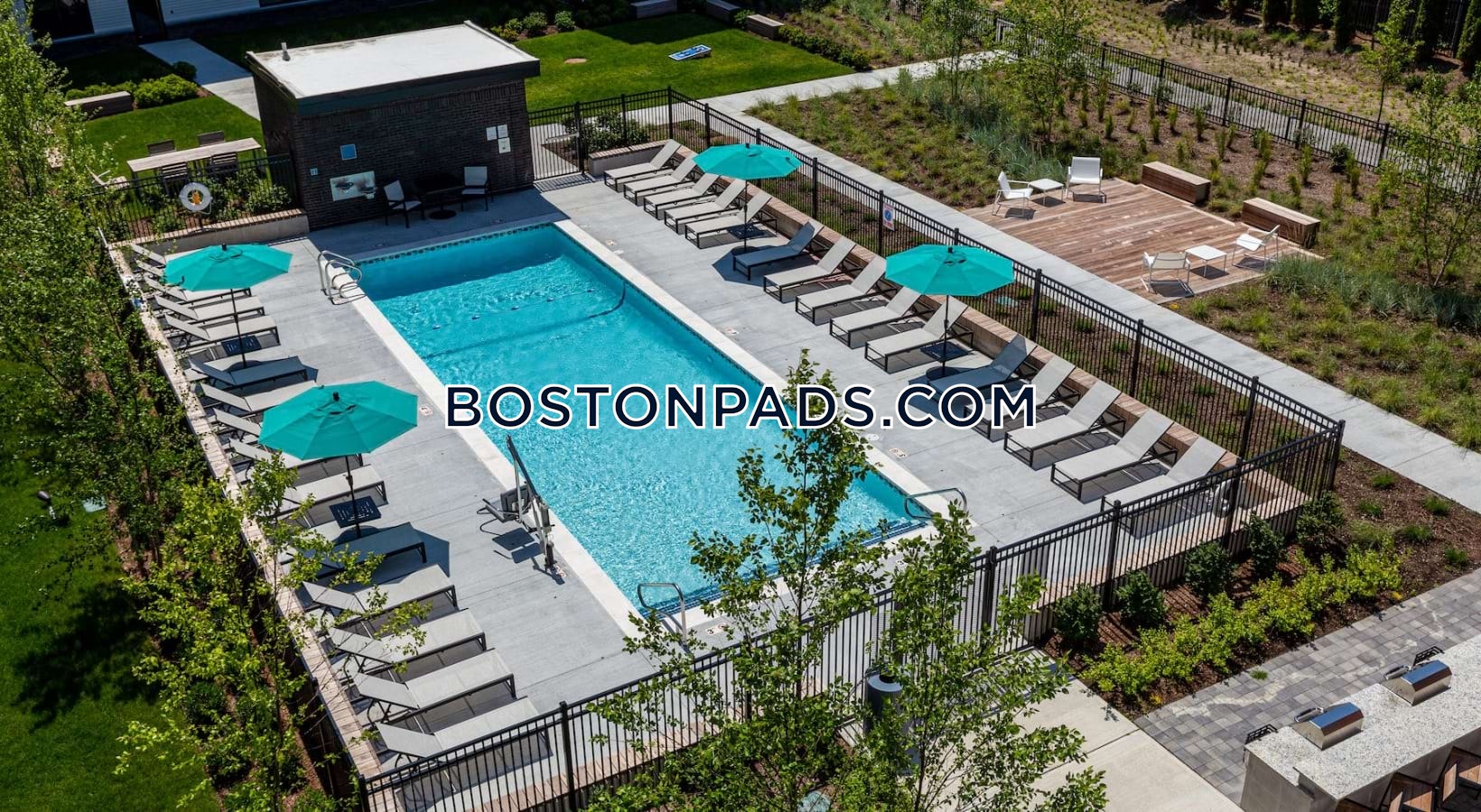 Parkway Apartments Photo 7