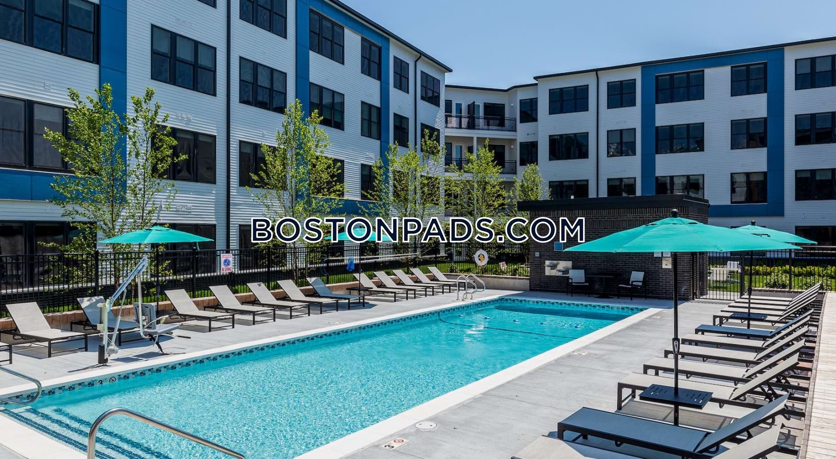 Parkway Apartments Photo 16