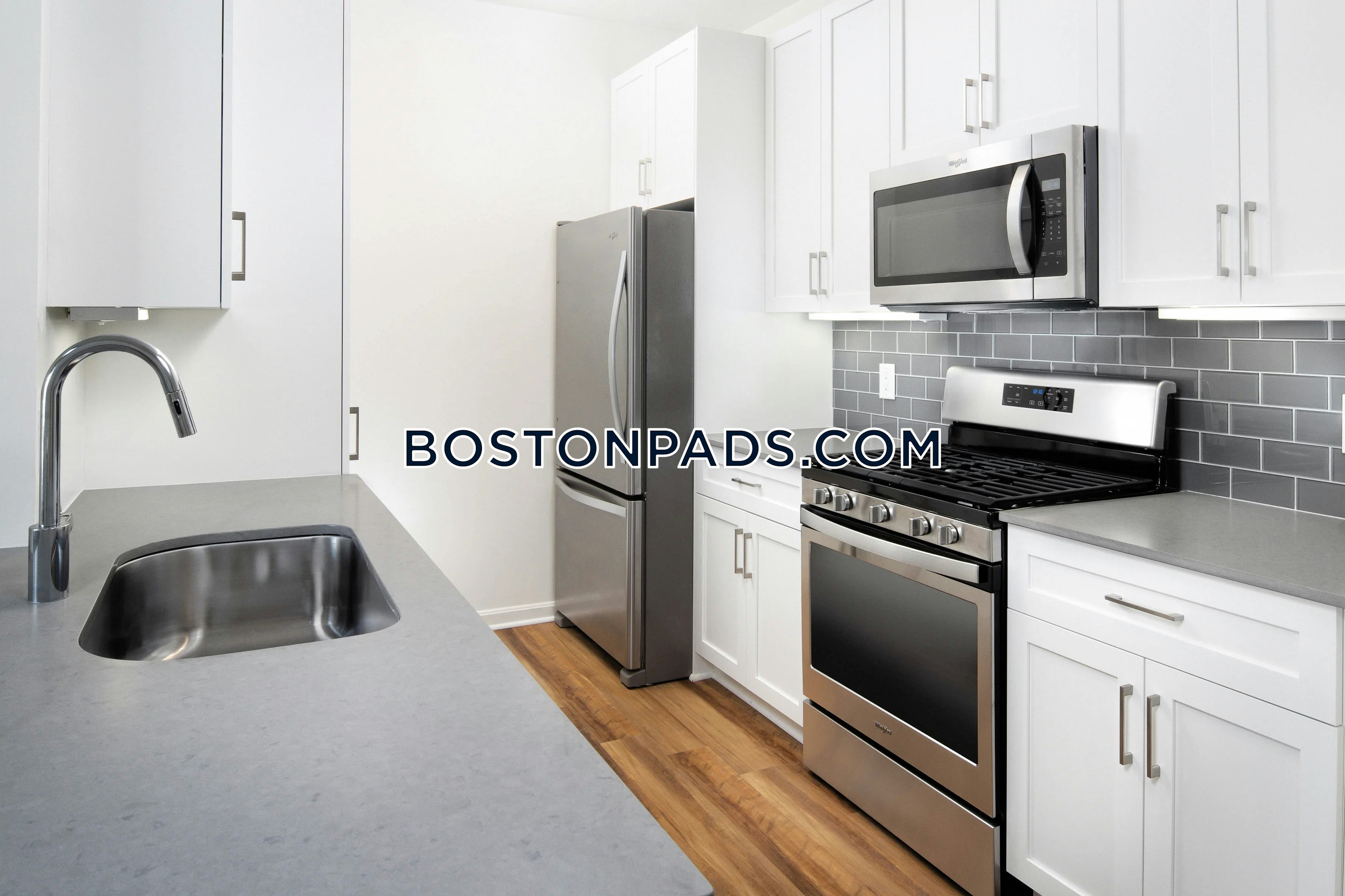 The Wren at Sharon Photo 23