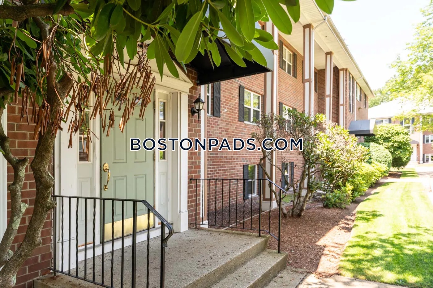 Towne Estates Photo 30