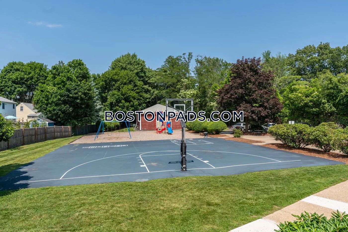 Towne Estates Photo 38