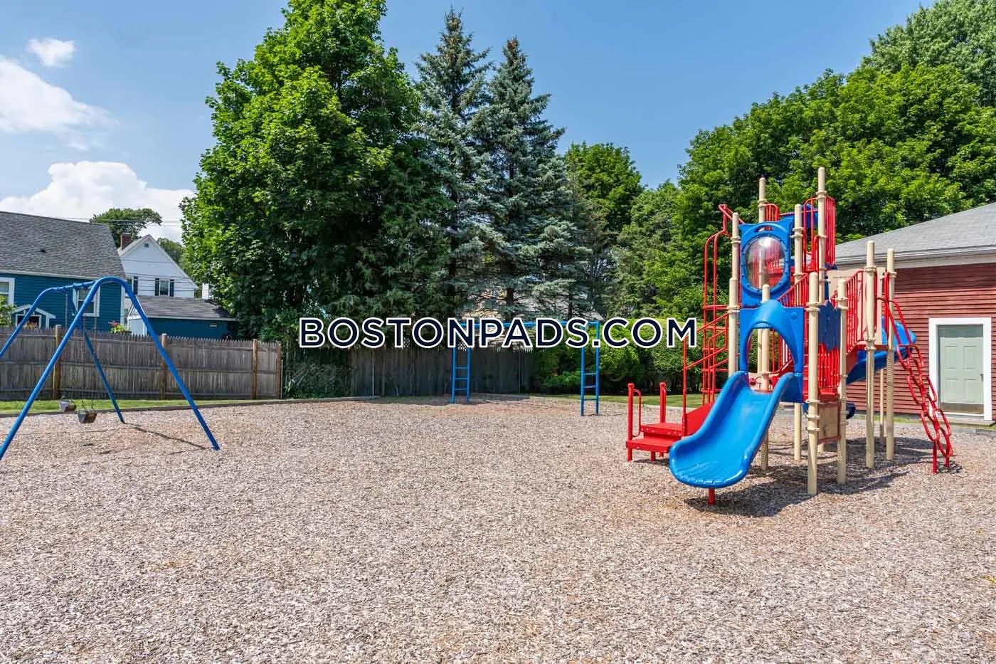 Towne Estates Photo 8