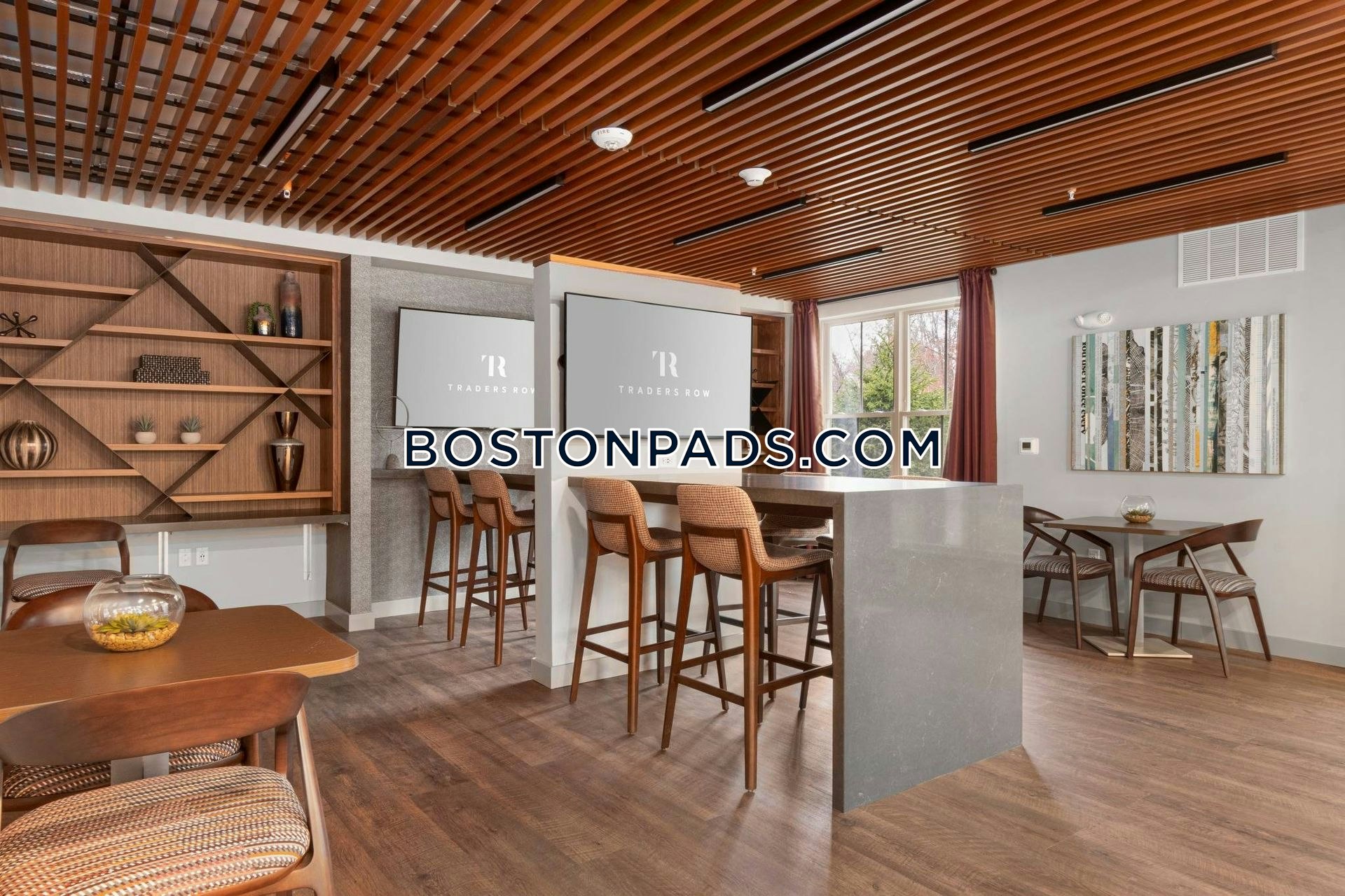 Traders Row Photo 19