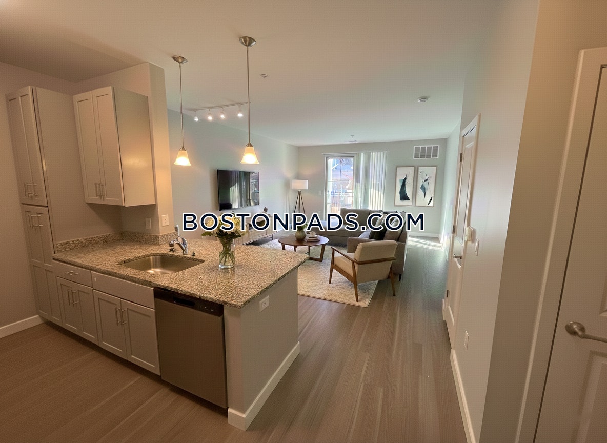 Traders Row Photo 31