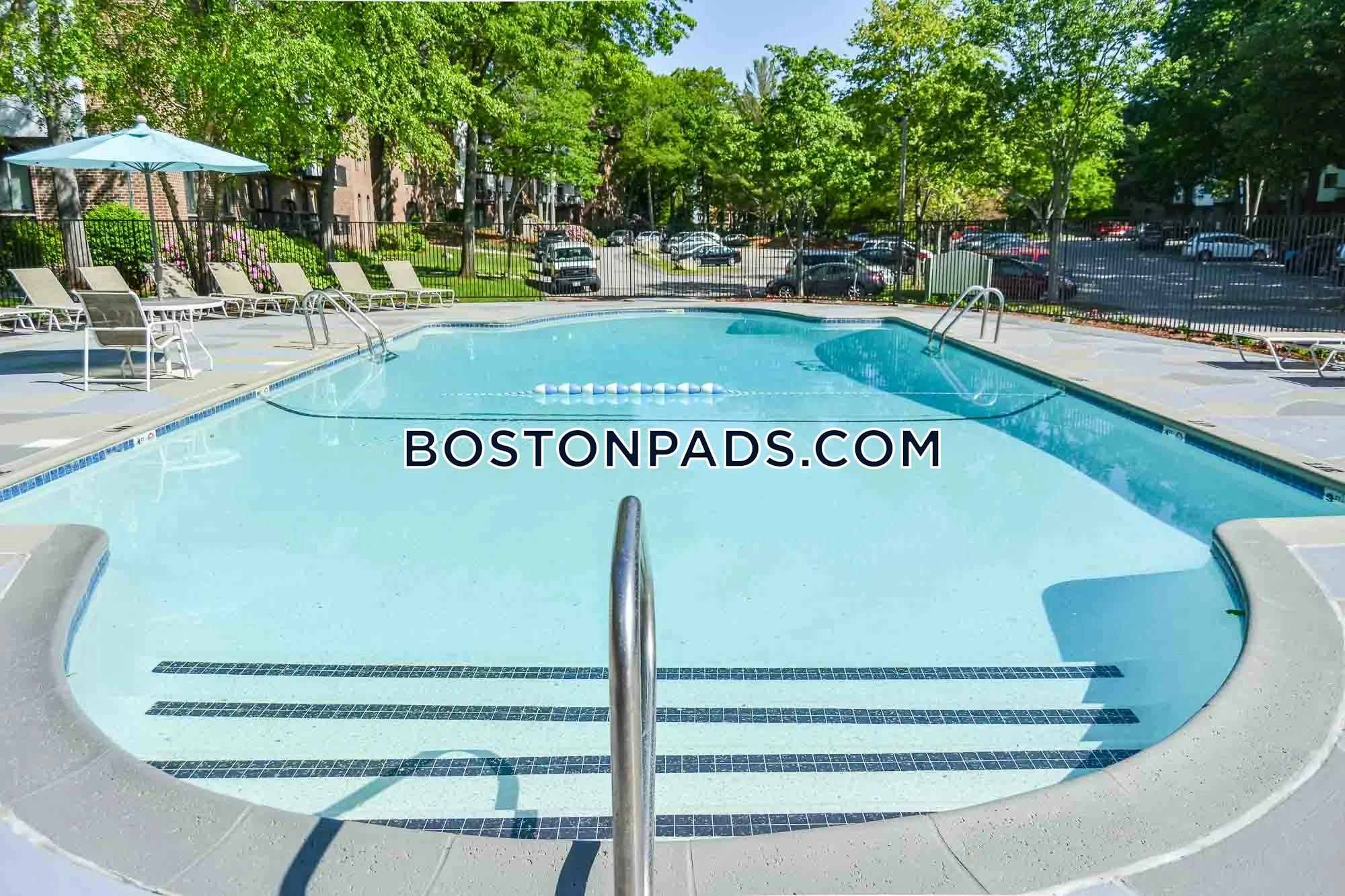 Weymouth Commons Photo 6